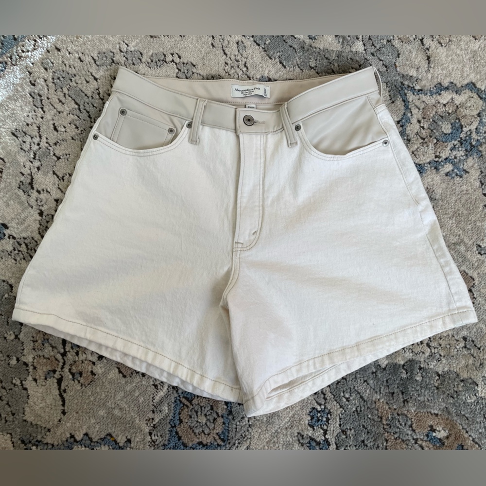 Abercrombie Cream Dad Shorts